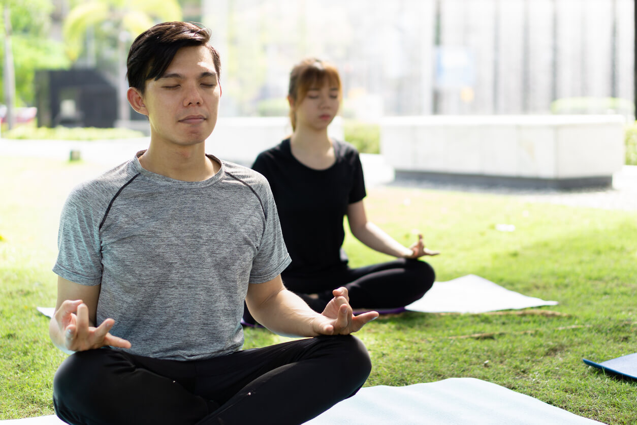 4 exercícios que te ajudam a combater ansiedade | Zenklub