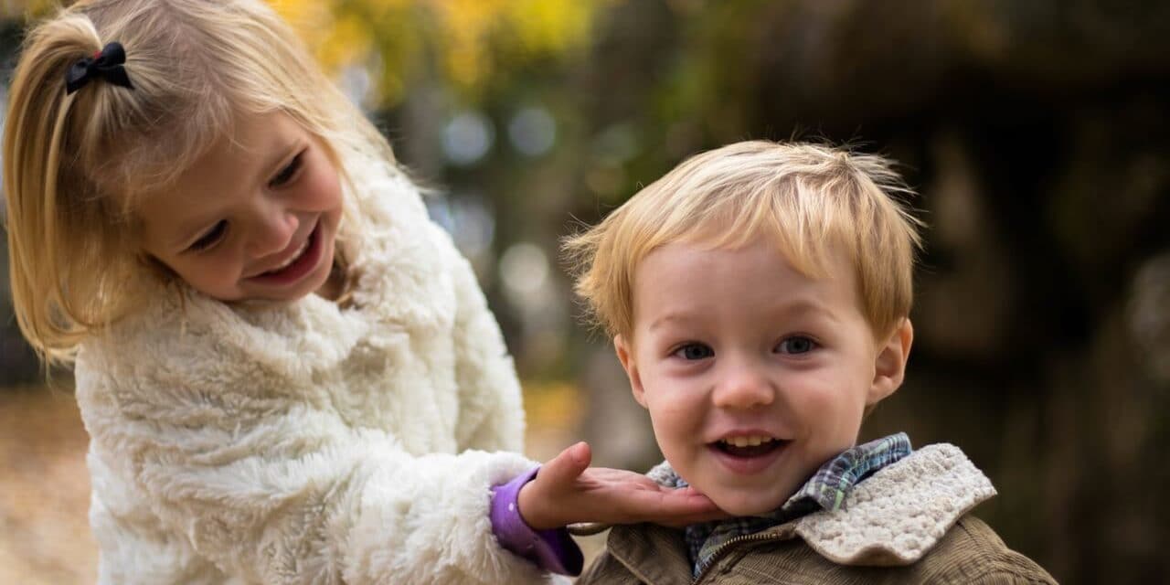 Crianças rodeada de mimos se desenvolvem menos
